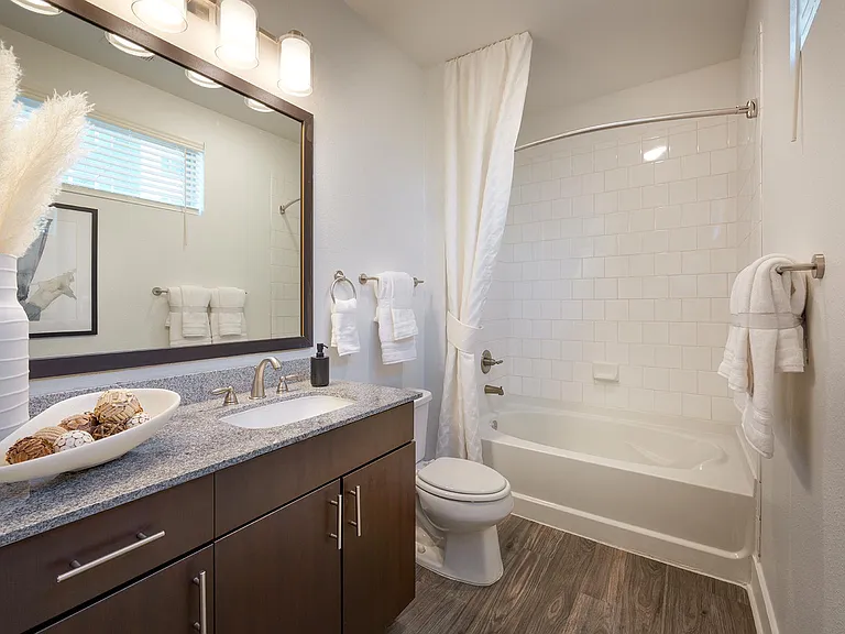 Arista Flats — Photo 29