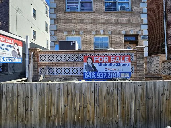 2319 W 12th St, Brooklyn, NY 11223