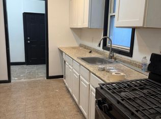 912 S 18th St #1, Newark, NJ 07108