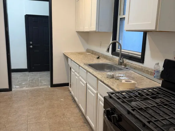 912 S 18th St #1, Newark, NJ 07108