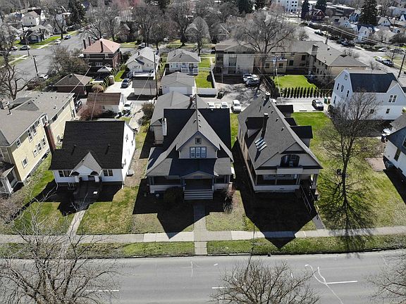 2nd image of 418 E Mission Ave