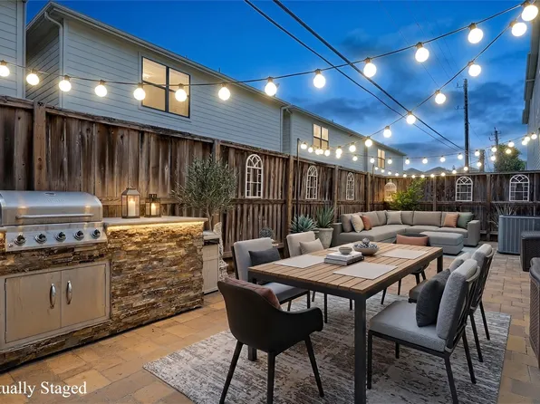 548 Westcross St, Houston, TX 77018