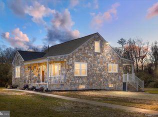 571 Truslow Rd, Fredericksburg, VA 22406