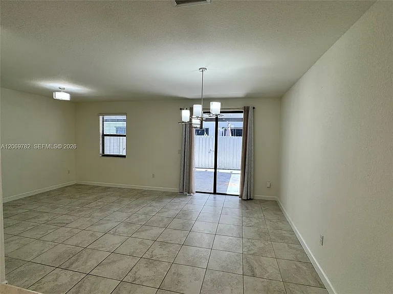 11424 SW 252nd St — Photo 12