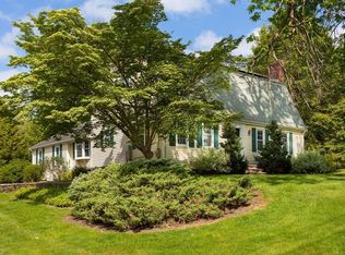 36 High St, Topsfield, MA 01983