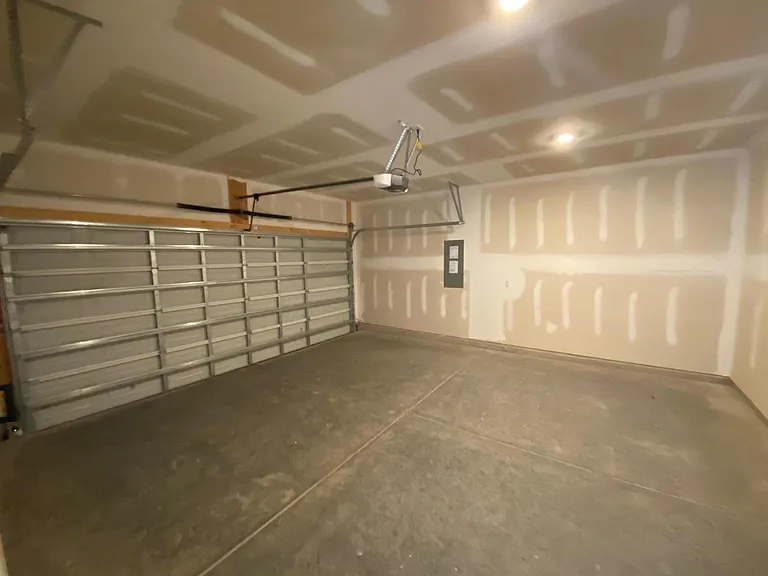 608 Ladywood Dr — Photo 14