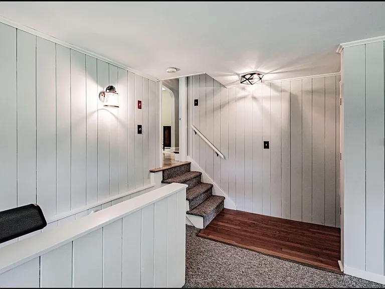 54 Bartley Ave — Photo 7