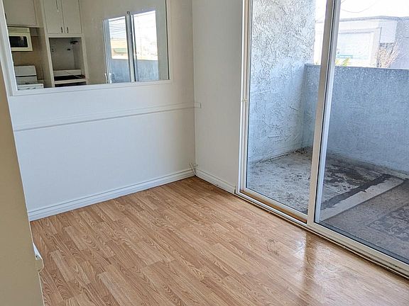 5th image of 15502 S Normandie Ave #B