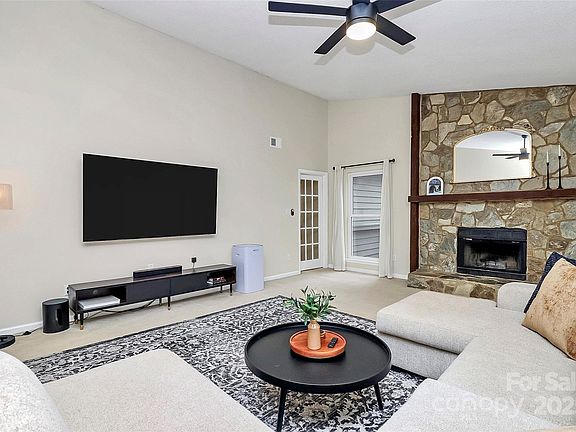 5th image of 6500 Wealdstone Ct