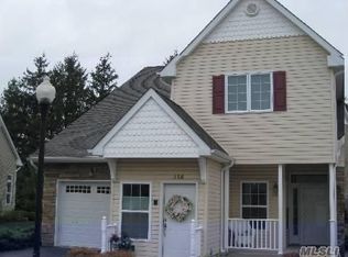 136 Ira Rd, Mount Sinai, NY 11766