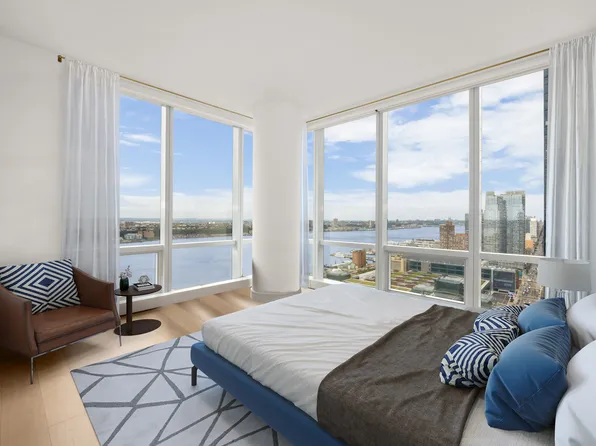 15 Hudson Yards image 5 of 21