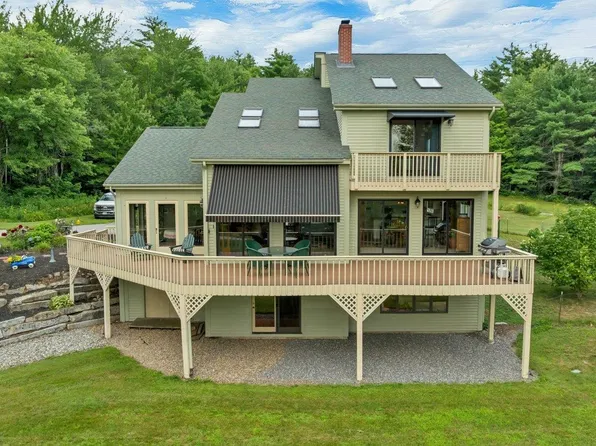 86 Corliss Hill Road, Meredith, NH 03253