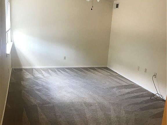2nd image of 4515 Carter Creek Pkwy APT 2