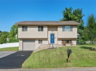 102 Opal Ct, Cranberry Township, PA 16066