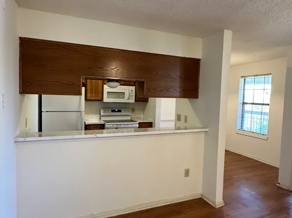 218 N Texas Blvd, Denton, TX