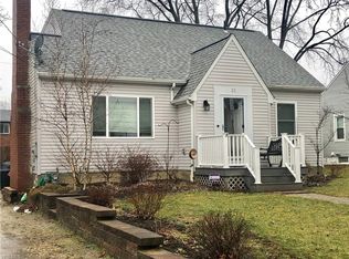 22 Marion Ave, Mogadore, OH 44260