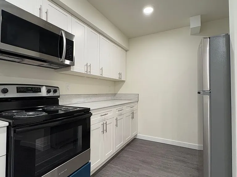503 E Helena Ave — Photo 5