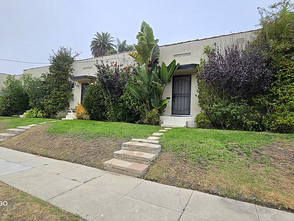 3rd image of 2436 Grandview Ave