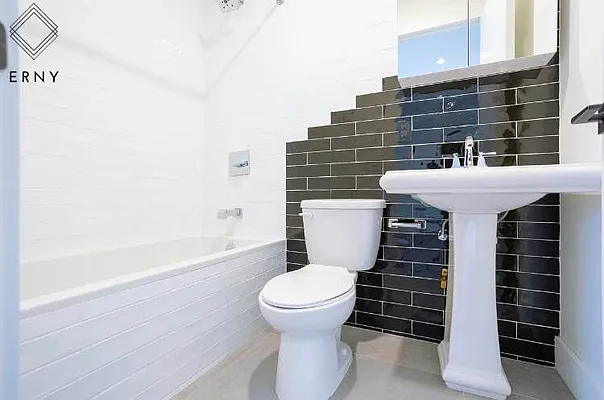 Rented by ERNY LLC | media 40