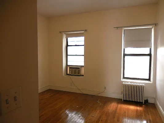 Rented by Aimee Grodanz, LREB | media 23