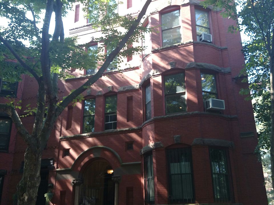 2nd image of 26 Wellington St APT 5