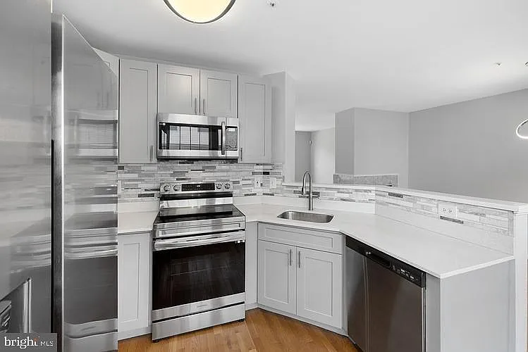 13811 Churchville Dr — Photo 11
