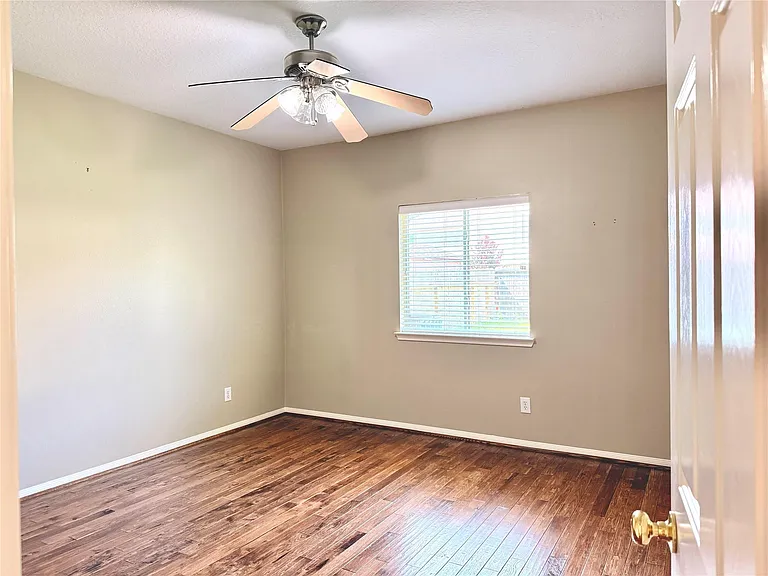 16518 Wheatmill Ct — Photo 28