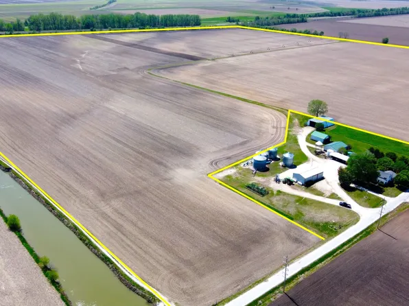 1 NW 1200th St, Hillview, IL 62050
