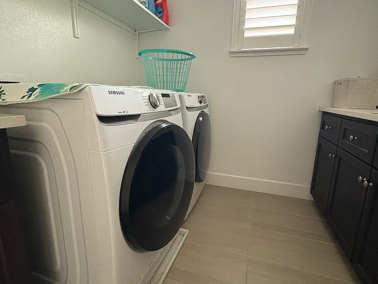 410 E Iron Oak Pl — Photo 3