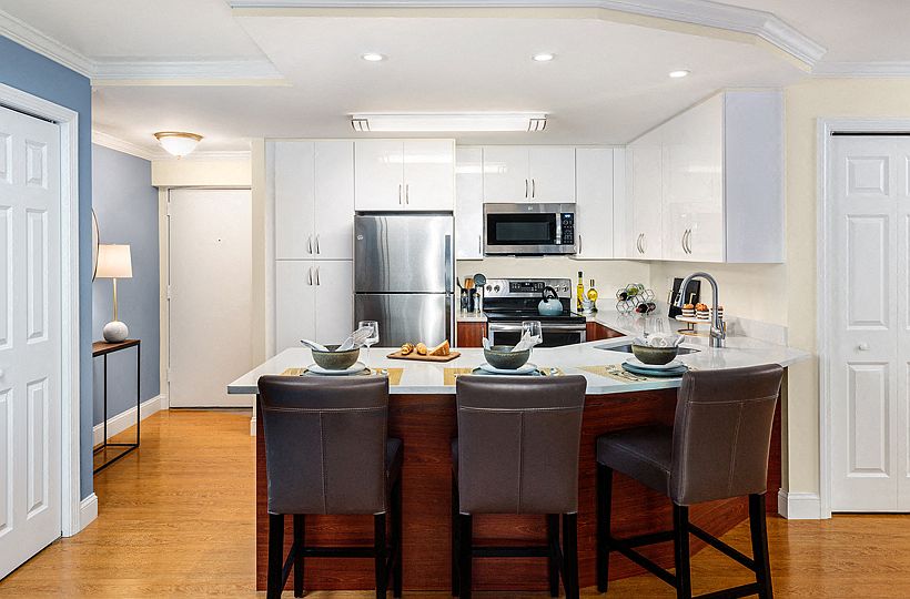 Water View Terrace Apartments - Arlington Style Kitchen