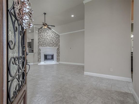 3rd image of 8657 Ludlow Dr