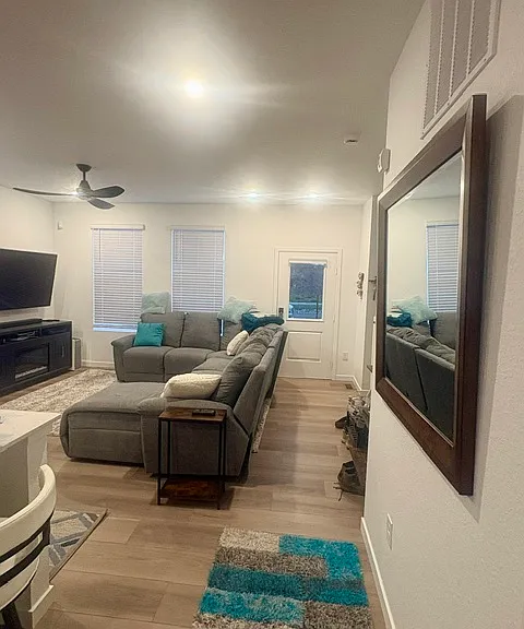 8909 San Antonio St — Photo 13