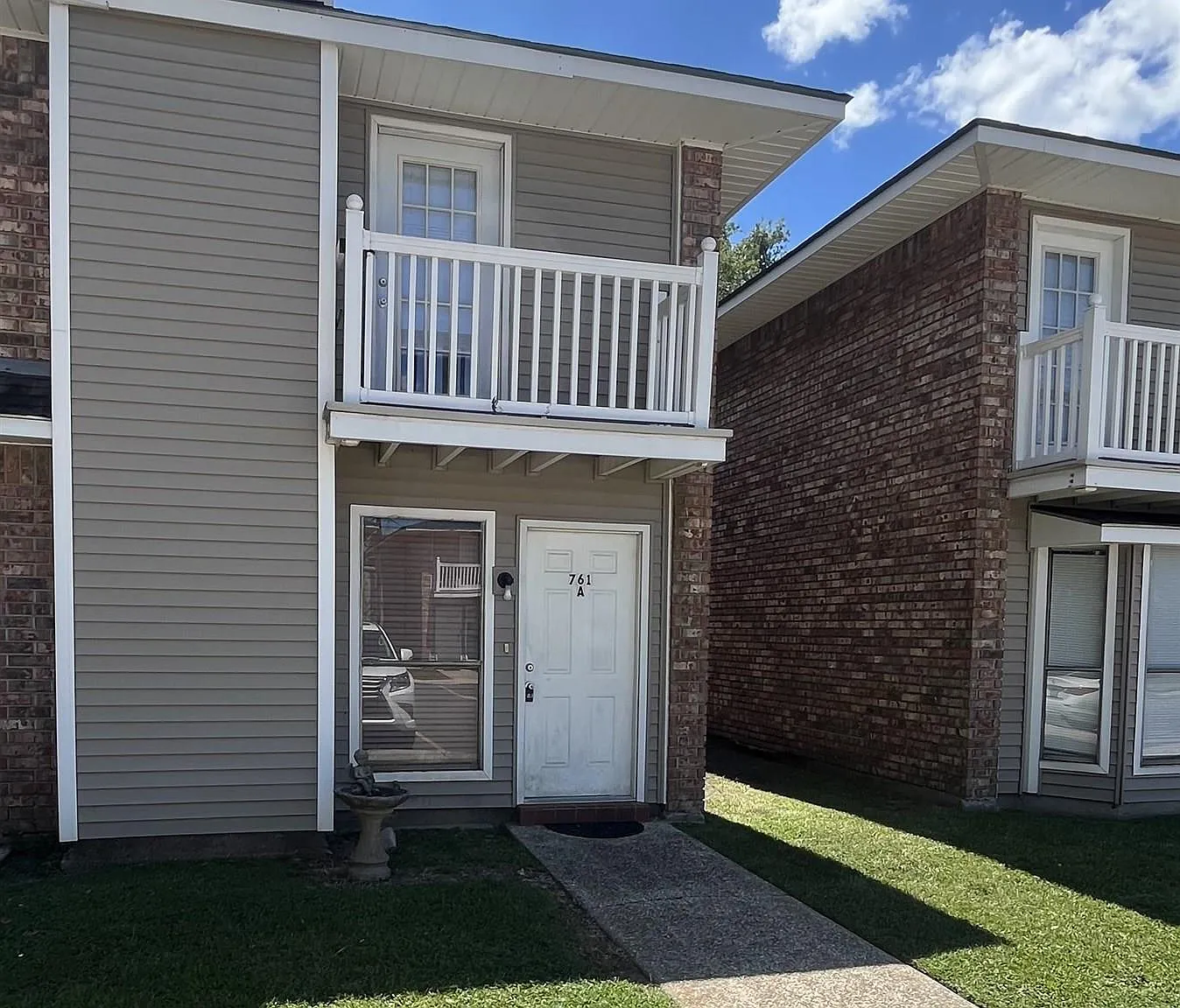 2 bed, 1080 sqft, $1,335 — Photo 2