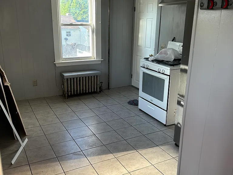 112 Brandon Rd #2 — Photo 3