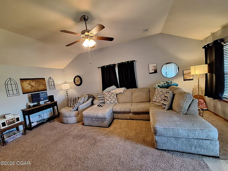 704 Bryton Ct — Photo 3