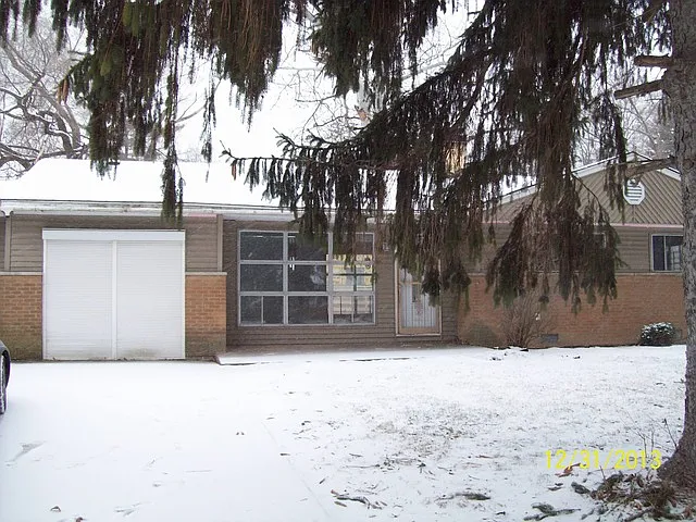 12329 S Racine Ave photo 1