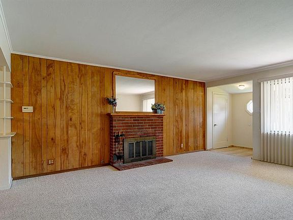 4th image of 768 Catala Ct