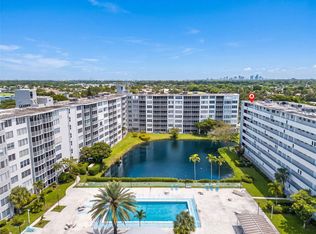 1780 NE 191st St APT 100-2, Miami, FL 33179