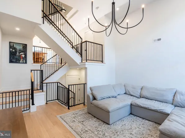922 S Bonsall St, Philadelphia, PA 19146