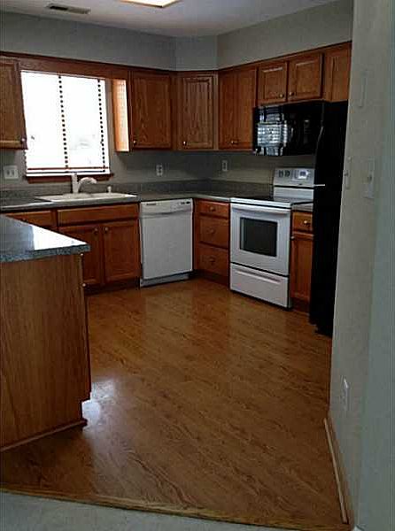 1st image of 1522 Colonnade Dr