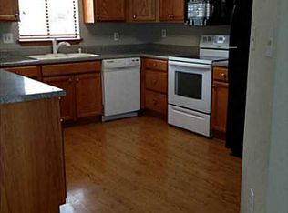 1522 Colonnade Dr, Virginia Beach, VA 23451