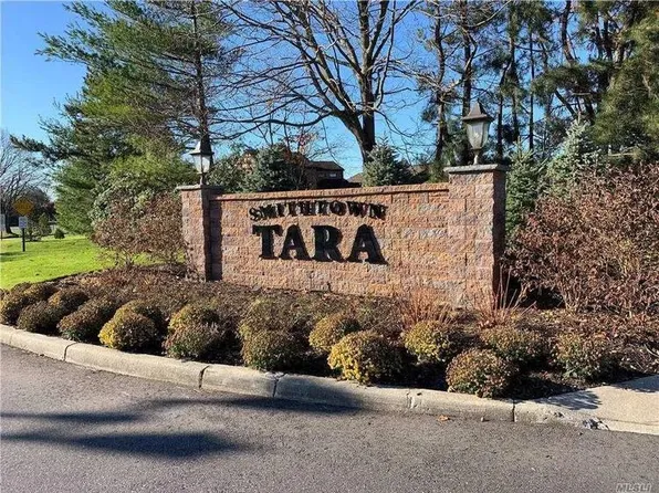 8 Ashley Circle, Commack, NY 11725