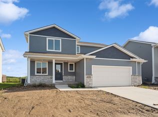 1375 Locust St, Waukee, IA 50263