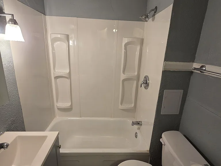 15 Cutler St #A — Photo 9