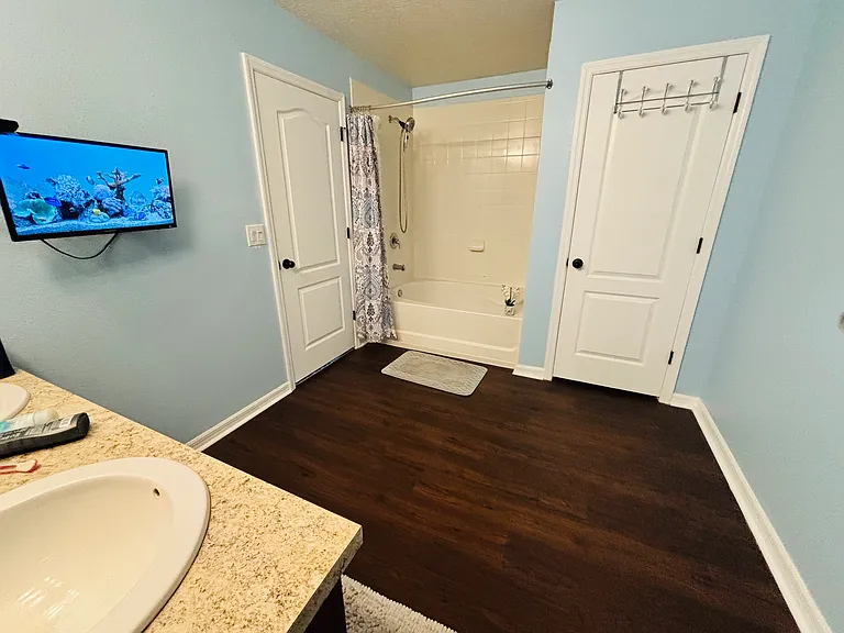 11521 Southern Creek Dr — Photo 9