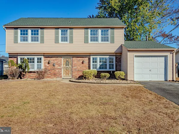 19 Gabriel Ln, Willingboro, NJ 08046