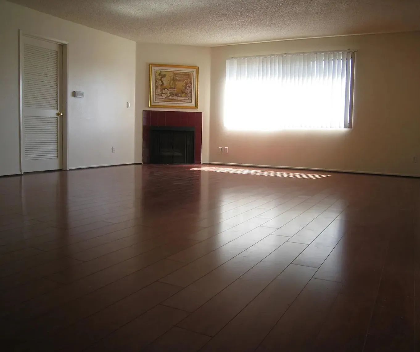 6590 Hazeltine Ave — Photo 2