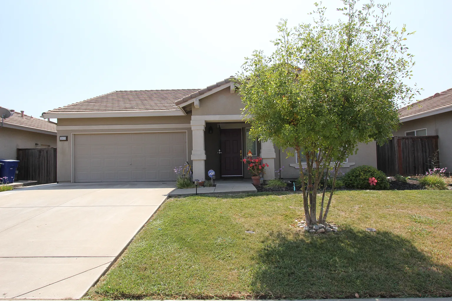 2033 Danvers Way photo 1