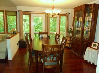 10270 Greystone Rd, Manassas, VA 20111