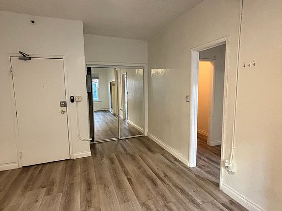 2nd image of 4015 Melrose Ave #B